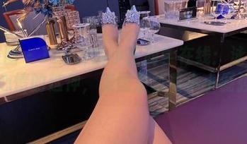 微密圈 - 120斤的小王同学在线：泳衣是心情的延伸，美图里藏着小小倔强