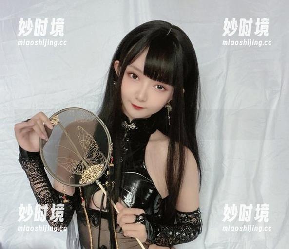 线上资源：51酱的小秘书，真会挑衣服！-妙时境