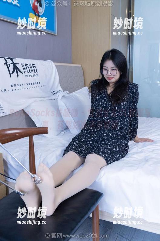 BoBoSocks袜啵啵 - 雪糕全套OL制服写真，花絮如冰淇淋般甜-妙时境