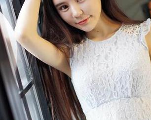 Feilin嗲囡囡 - 不可思议的校服穿搭，西门小玉新的套图让人不禁想多看两眼，嘿嘿。