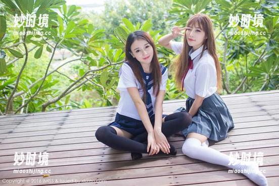 IMiss爱蜜社 - 今天的乐薇Vivi，在线发威！白裙合集带你飘进云端！-妙时境