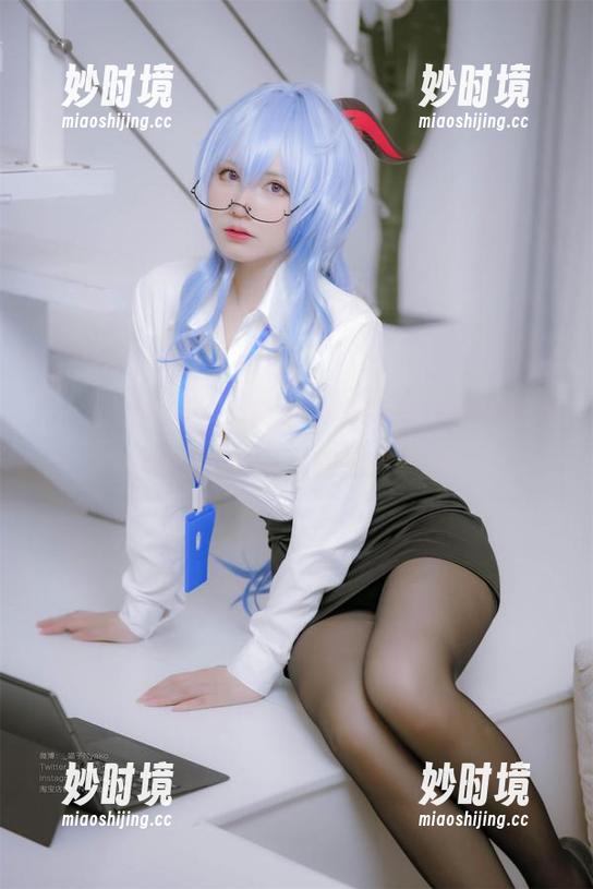 和服下的Nyako喵子，美图呈现的那份优雅，轻轻地戳中我的心底小柔软。-妙时境