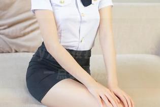 QingDouKe青豆客 - 校园写真？岑苑之barbiebaby从不按套路出牌，分享我这一点小看法。
