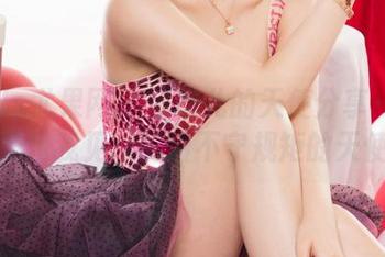 UGirls尤果网 - 信悦儿的天使分享——这大概是我见过的最不守规矩的天使！