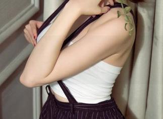 UGirls尤果网 - 硬朗职业装，原图比你想象的更有意思——王谨轩的精选展现。