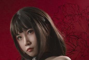 少女们的创意合照：“Uki雨季”写真不需要打伞不打光！