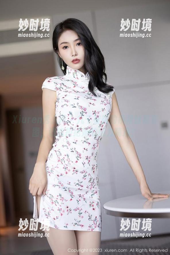Xiuren秀人网 - 九千柒柒的吊裙丝袜套图，谁能拒绝她的魅力精选？-妙时境