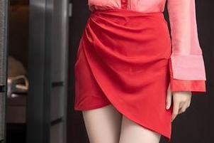 Xiuren秀人网 - 黑色与容容容Alice，高清写真集里迷雾般的诱惑