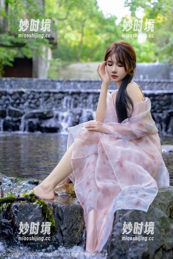 Xiuren秀人网 - 岁小岁的新内衣写真：灵魂出窍，你准备好为我承包包间了吗？-妙时境
