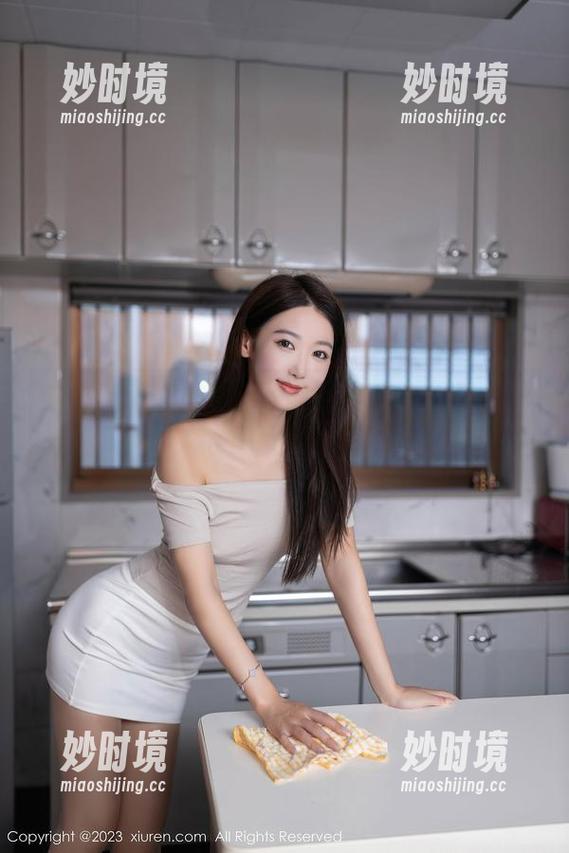 Xiuren秀人网 - 哇，晗大大Via的这张图片里，女孩好像在说‘快来关注我！’-妙时境