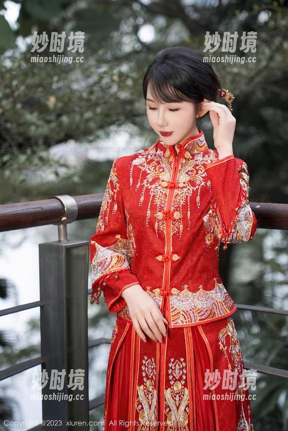 Xiuren秀人网 - 婚纱照片：白微Sera在展示美丽，正好把我的醋意铺成了新戏！-妙时境