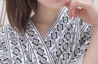 没看够？けん研(けんけん)学姐福利原图，让你眼睛都不够用！