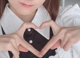 圈子里流传，看到けん研的C104honeyDL套图就不会再看别人的私拍了！可怕！