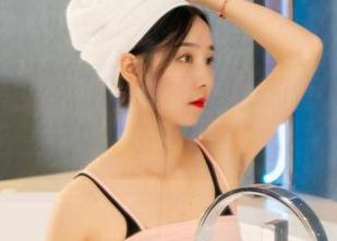 丽柜 - 原图，精选;慕子与她的牛仔裤正上演一场“闹剧”