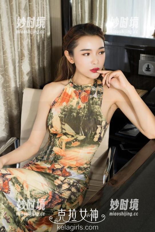 克拉女神 - 泳衣与网盘，孟君的私密藏品你能拒绝吗？-妙时境