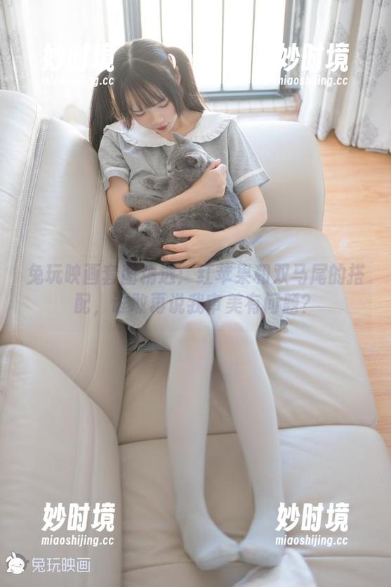 兔玩映画套图精选：红苹果和双马尾的搭配，谁敢再说我审美有问题？-妙时境