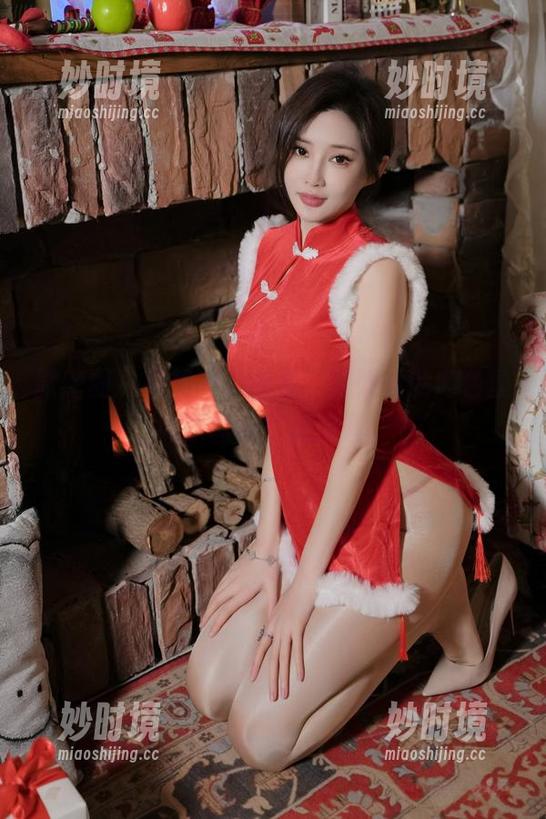 微密圈 - 香艳不失优雅，周妍希的肉色丝袜原图得空就点开。-妙时境