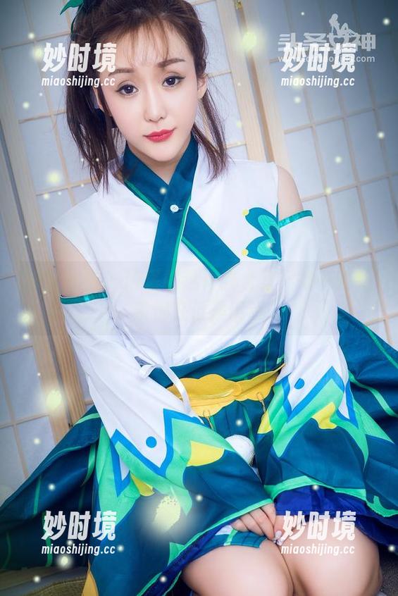 头条女神 - 语溪的连体衣合集：每一处线条都在低声诉说-妙时境