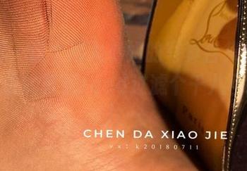 微密圈 - 这个宸大小姐的写真合集，至少可以让你的壁纸feed过滤个千八百张的照片…