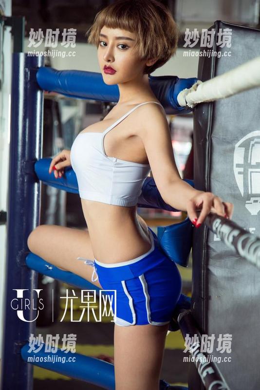 尤果网 - 黑白像蕾丝的原图，真想附上点自己的念想，芊小童，真会选！-妙时境
