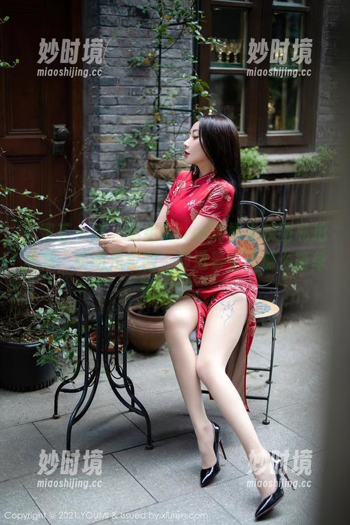 尤蜜荟 - 咦，这组Carol周妍希校园私拍图集，明明是校园，却透着些不那么简单的意味。-妙时境