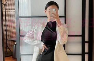 微密圈 - 左公子666的疯狂：女王写真竟会在网盘里搞直播？
