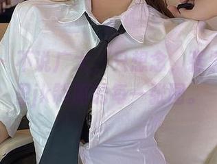 微密圈 - 不说广大，只想念，张思允私房里jk制服的每一张图。