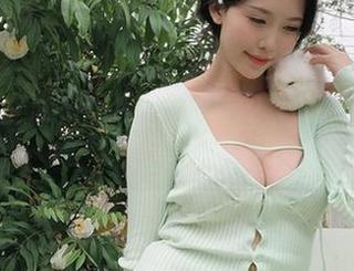 抖娘利世泳衣图包：想拥有？也许分享一下也不错。