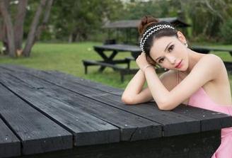 推女神 - 与Akiki朱若慕的皮衣相遇，在无圣光的奇妙里流连。