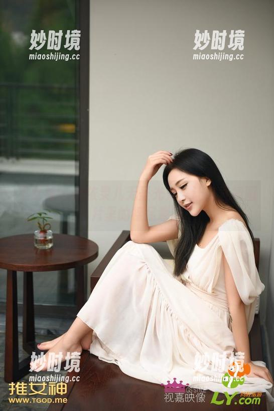 推女神 - 娜依灵儿无圣光秀：让你直视图片里的裸足意图-妙时境