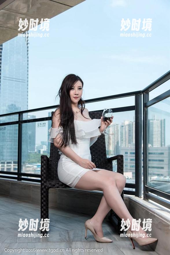 推女神 - 这一刻，颖莹儿YY在高清写真里解锁可爱的全部可能！-妙时境
