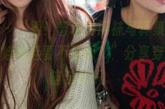 推女郎 - “看！曾水的网袜写真集，我想问问，娃娃鞋要不要配？”分享穿搭的苦恼与欢乐。