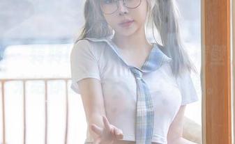 星颜社 - 转转Lisa的夏日：高清壁纸，快来给你的小屏幕加个颜值。