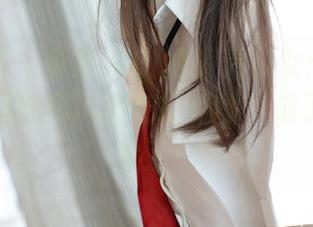 模范学院 - 夏茉GIGI的高清少女：拍照的时候，她在和风也在打招呼，成了隐形的女王！