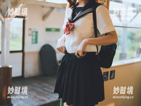 河豚抚子的写真透着一股冷意，原图里随便一瞥，小恶魔味儿爆表！-妙时境