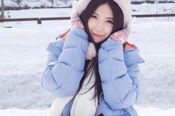 爱蜜社 - 福利又来了！格格污巫的吊带图包，让你每天都想‘网’下去！