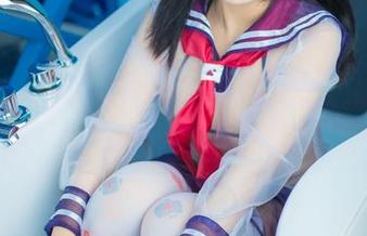 猫九酱，那个毛衣cos的奇女子，快来翻翻图册！