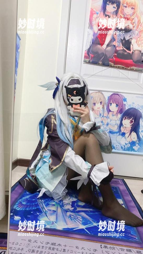 星穹之旅，白栎Shirly的作品集里流萤女仆回眸一瞥，有那么点让人不知所措。-妙时境