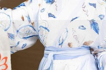 秀人网 - Luvian睡衣写真：翻开每一页都想问，谁在这儿打折？