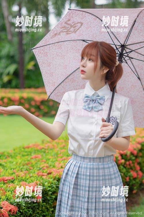 秀人网 - 涵涵Luna的全套修女图包：超出你想象的宗教领域小情趣？-妙时境