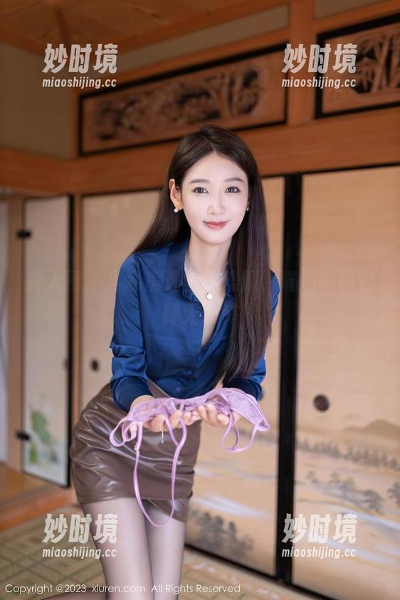 秀人网 - 当私房遇上体操服，璀灿的图包肆无忌惮-妙时境
