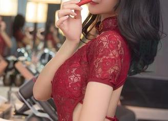秀人网 - 田兮白的私房图包：剧情不仅仅是表面，还有更深的暗潮