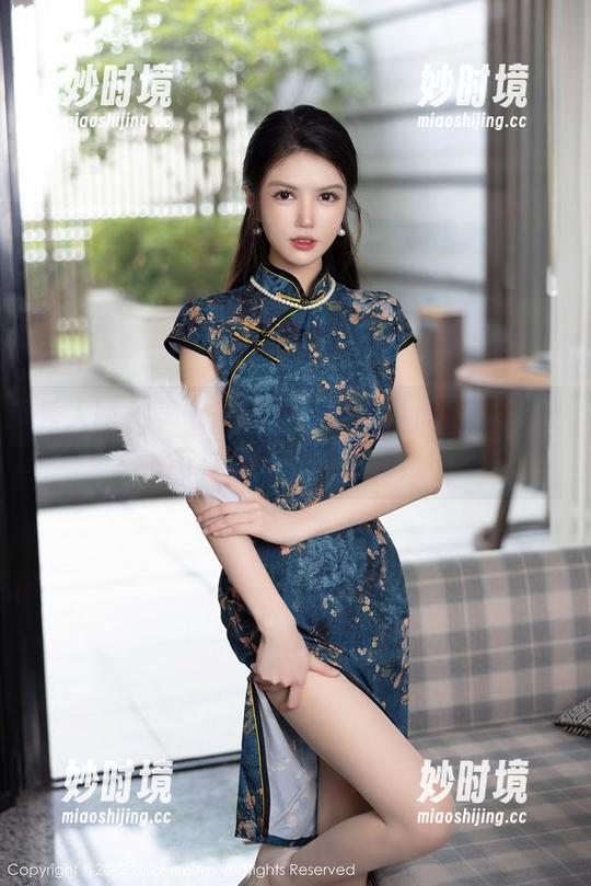 秀人网 - 美七Mia居家日常，高清写真中有种意外的自然美。-妙时境