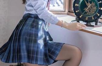 秀人网 - 软糖爱喝奶，定制礼服比你想象的更柔软！
