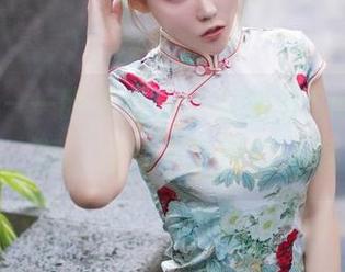 秀人网 - 一眼看过去，金妍兮Saki的泳装，额，是我下载错图了吗？