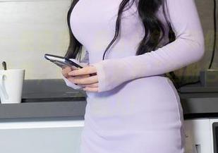 秀人网 - 在这里，麻吉小兔子带你体验粉色写真全集，适合兔迷和“因粉色而疯狂”的人！