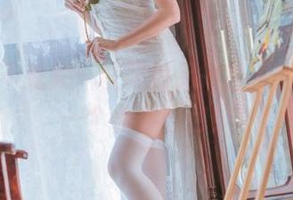 秋楚楚不秃头：校服的另一种人生，分享一个小小图包！