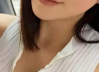 微密圈 - 童小芯的直播作品定制，第二部分谁能抵抗？