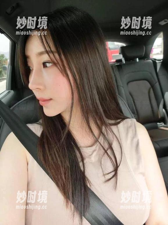 微密圈 - 圣诞穿搭大赏：童小芯高清套图别太认真！-妙时境