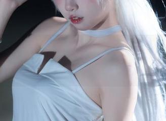 纸悦Etsu_ko的娇俏秘书视角：写真合集，让你对文件夹有不一样的理解。